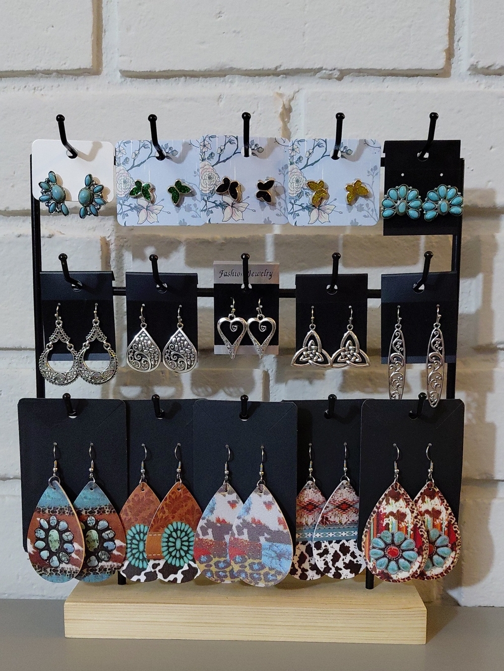 ๐ THANK YOU GIFTS! BUNDLE 5 PICK A THANK YOU GIFT! 2 PURCHASE MINIMUM! FUN! ๐ - Picture 3 of 16